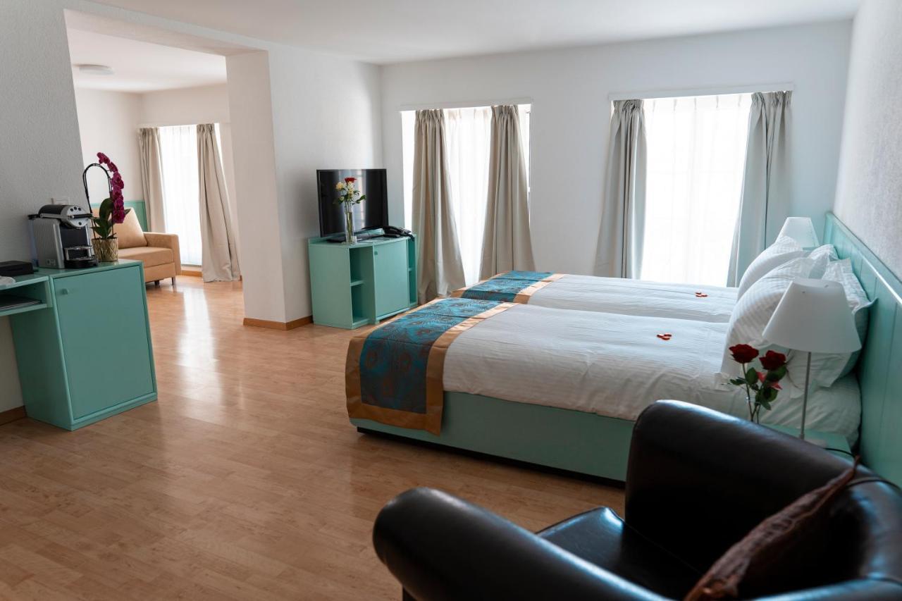 Swiss Hotel La Couronne Avenches Buitenkant foto