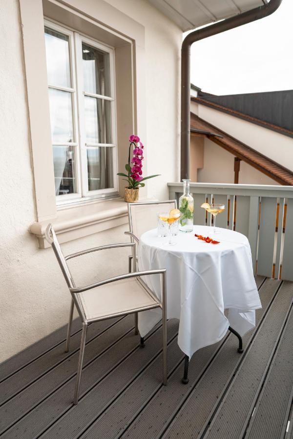 Swiss Hotel La Couronne Avenches Buitenkant foto