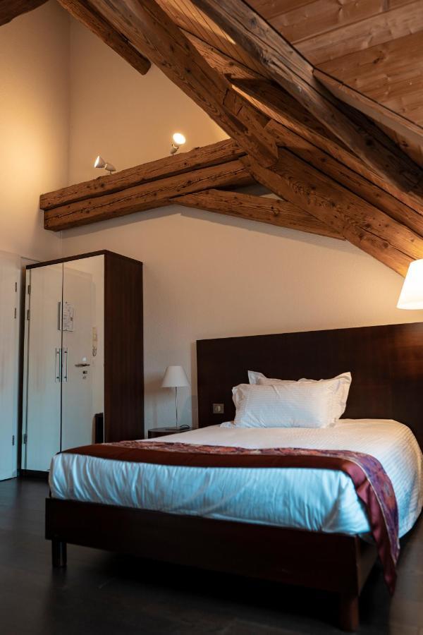 Swiss Hotel La Couronne Avenches Buitenkant foto